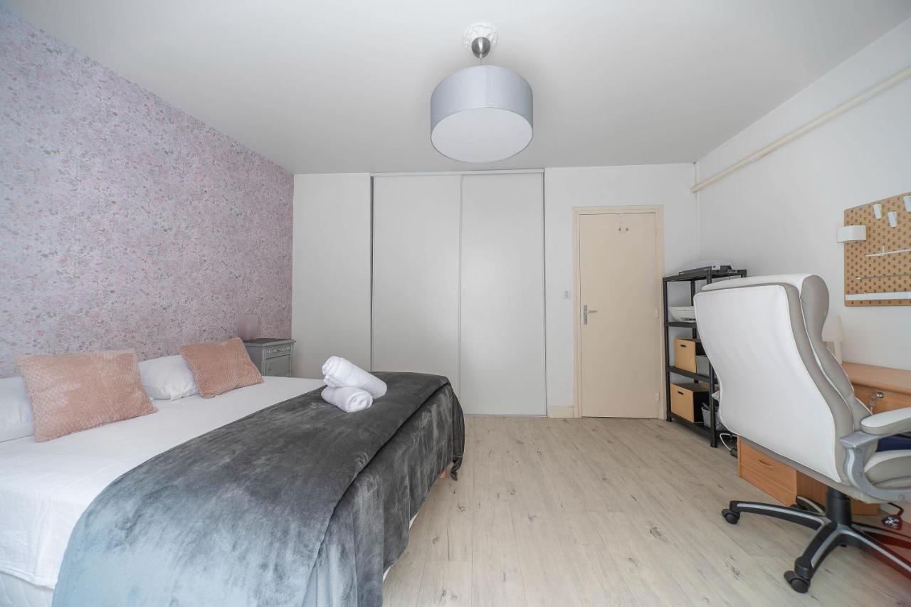 Le Dejoux - Appartement Avec Terrasse En Centre Ville Vichy Buitenkant foto